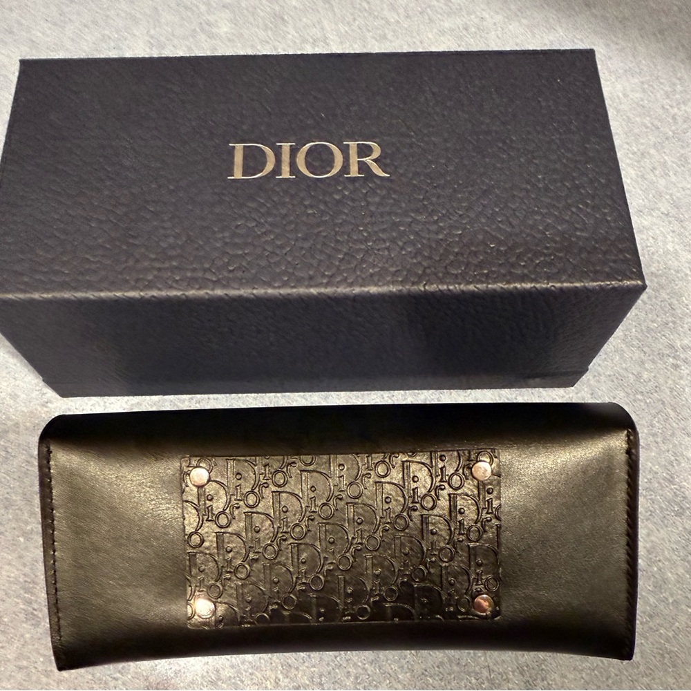 Dior Elegant Cream & Blue Sunglasses - Picture 4 of 8